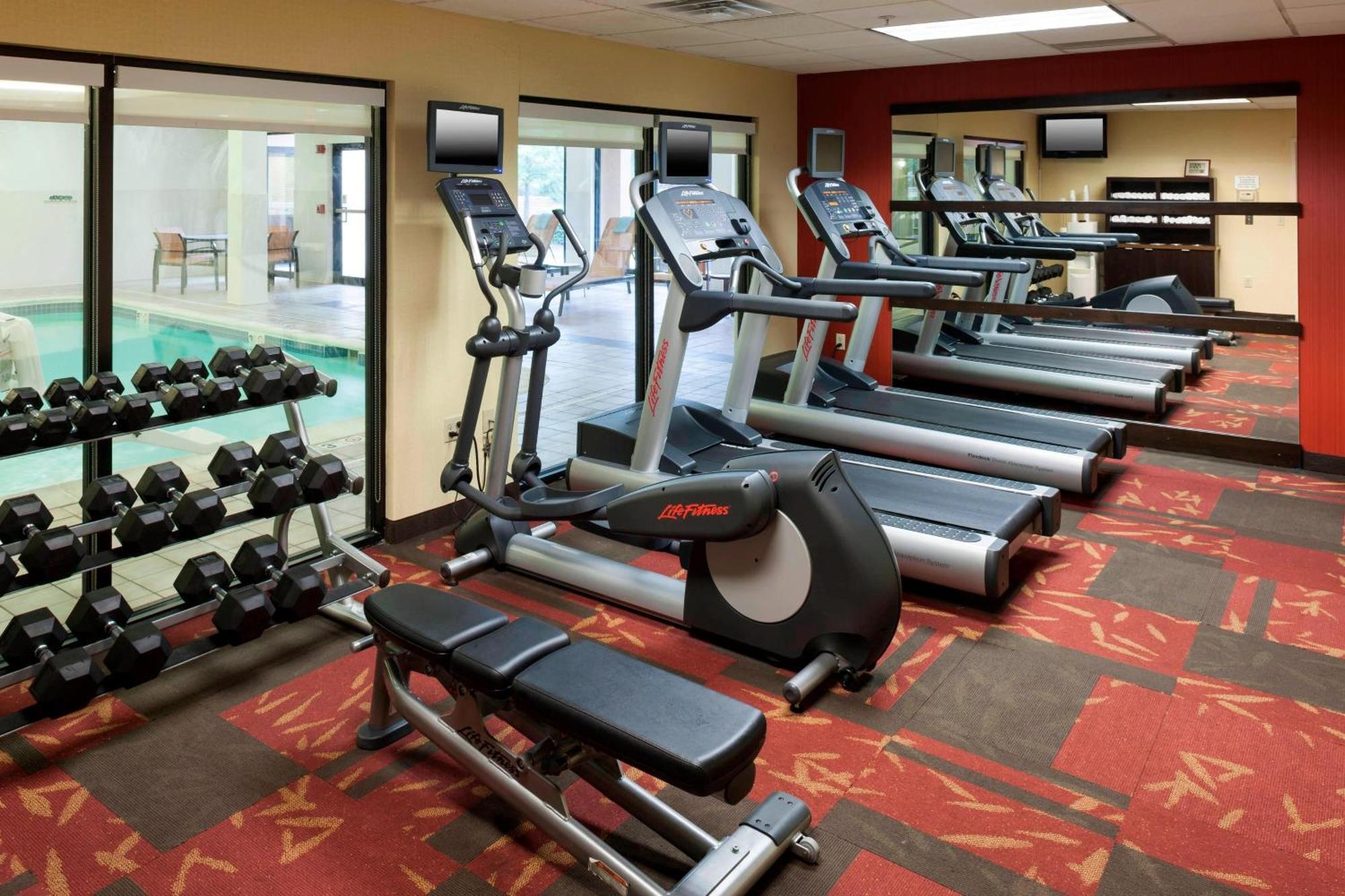 Courtyard By Marriott Wichita East Hotel Kültér fotó