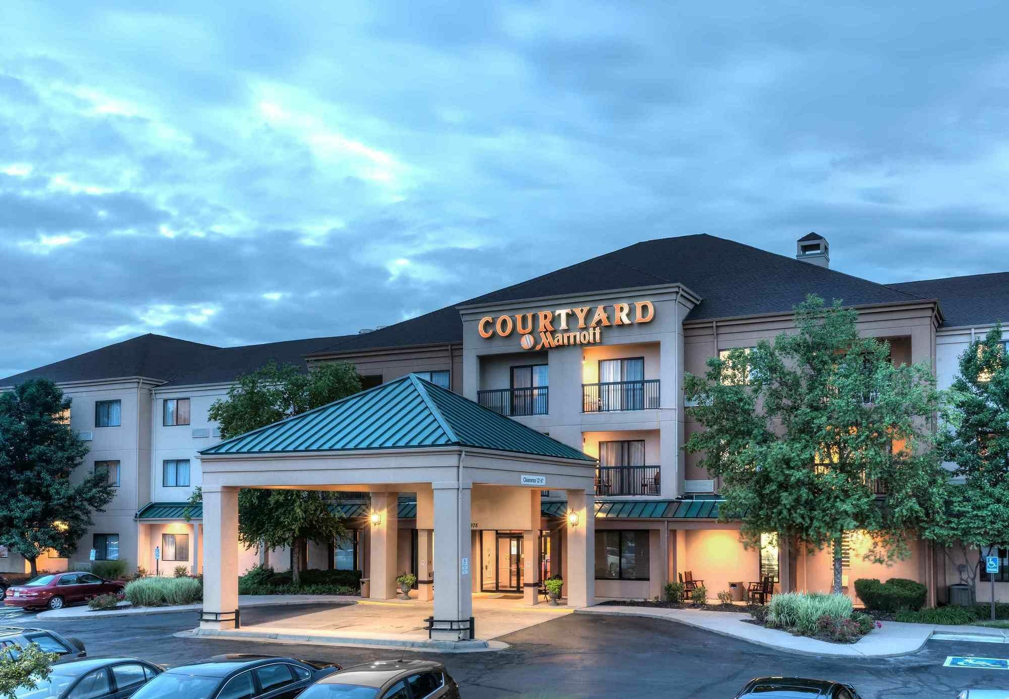 Courtyard By Marriott Wichita East Hotel Kültér fotó